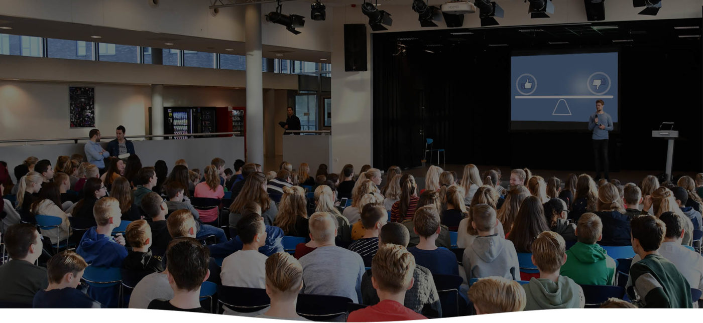 Voorlichting op scholen